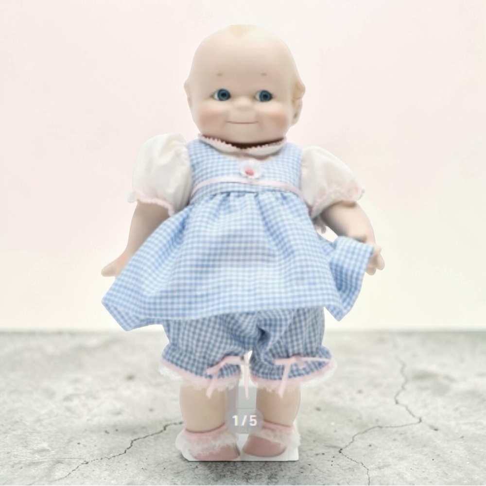 Vintage ❤️Danbury Mint Porcelain Kewpie Doll